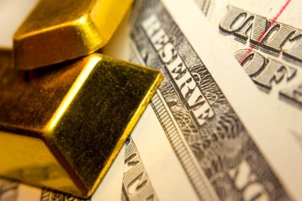 USD tăng mạnh &#8216;vùi dập&#8217; thị trường vàng
