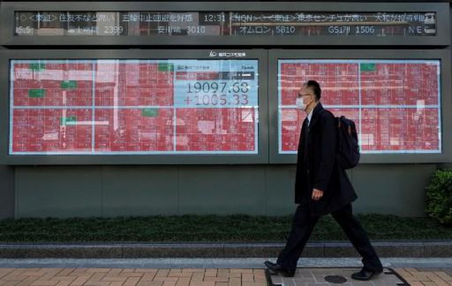 Sáng 17/6: CK Nhật Bản giảm sâu theo phố Wall, Cổ phiếu Trung Quốc, Hồng Kông lại xanh điểm