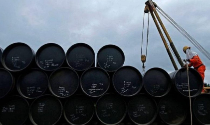 Cuối tuần, giá dầu quay đầu giảm