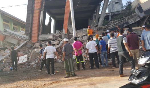 Tin thế giới: 162 người thiệt mạng sau vụ động đất ở Indonesia; Cháy nhà máy ở Trung Quốc, 36 người thiệt mạng