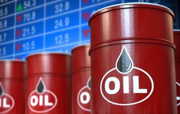 Lý do khiến giá dầu thế giới tiếp tục giảm trước nỗ lực cắt giảm sản lượng của OPEC+